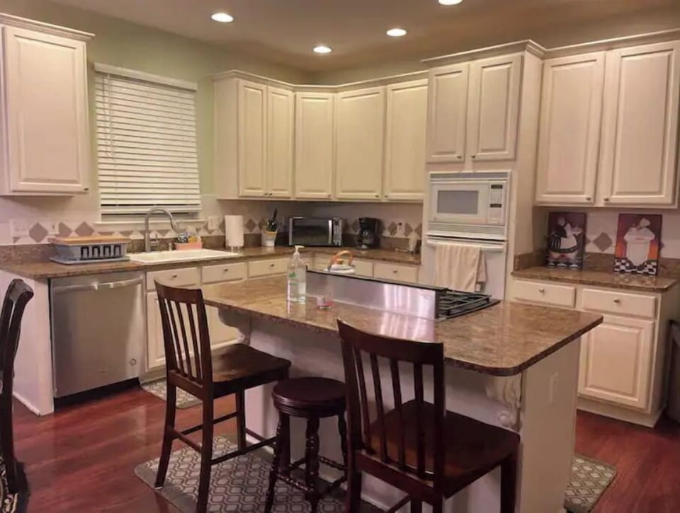 Stylish Kitchen 