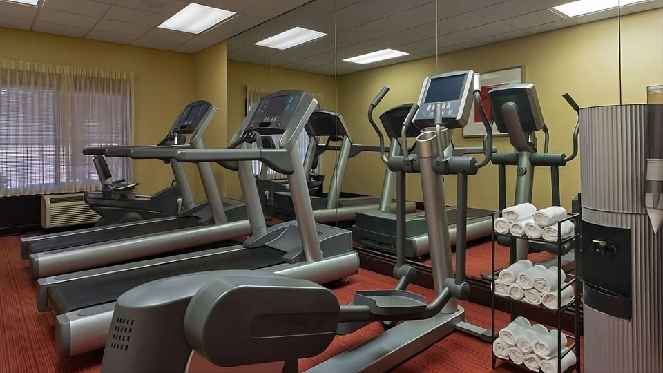 Energize your day with a full cardio and weights workout.