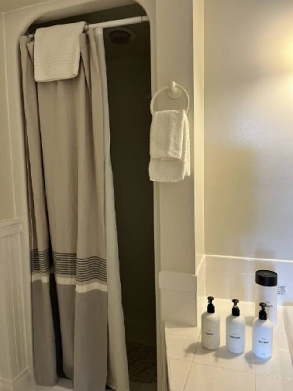 Ontario Shower
