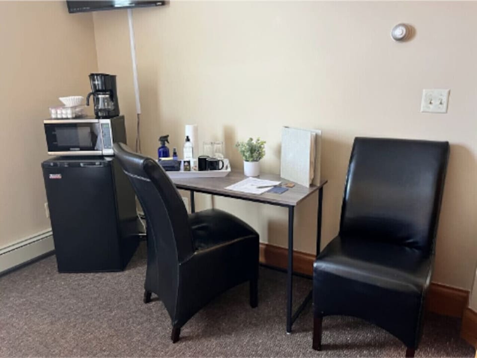 Ontario Desk