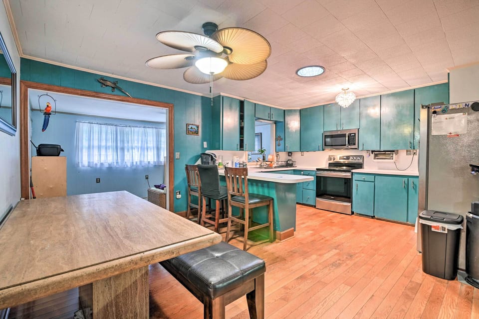 Surfside Beach Vacation Rental | 3BR | 2BR | Stairs to Access | 2,400 Sq Ft