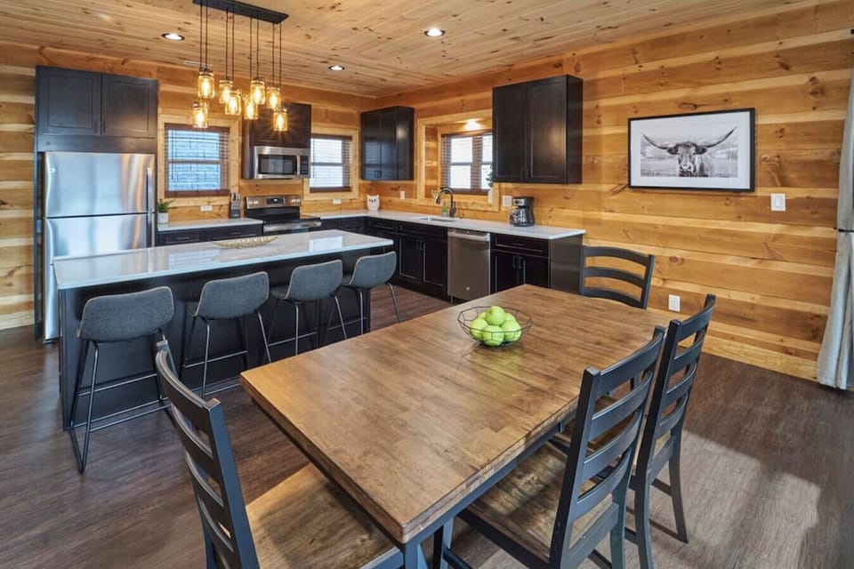 Beautiful Dining Area and Open Kitchen. Comfortably Seats 10 Guests.