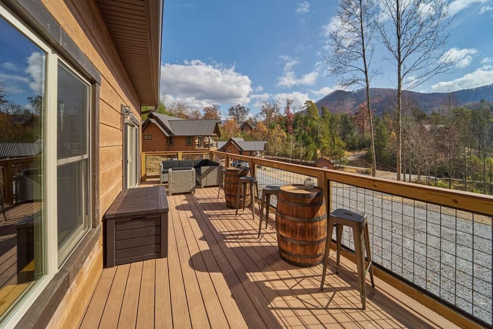 Expansive Front Deck with Plenty of Seating to Enjoy the Views!