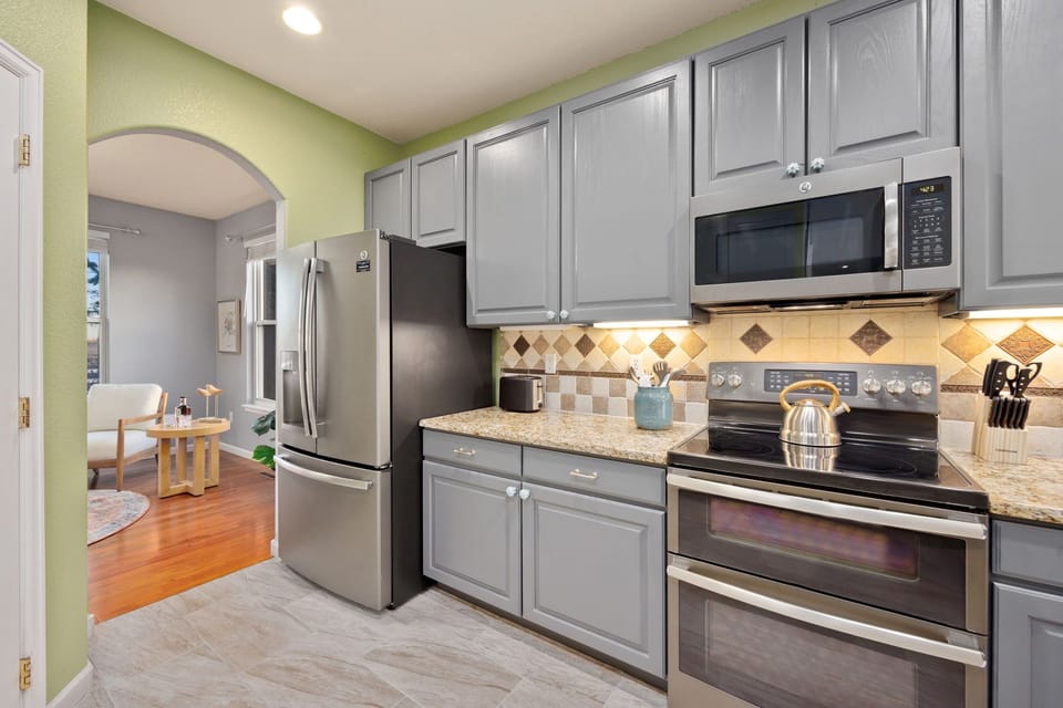 Chef's Kitchen | Stainless Steel Appliances
