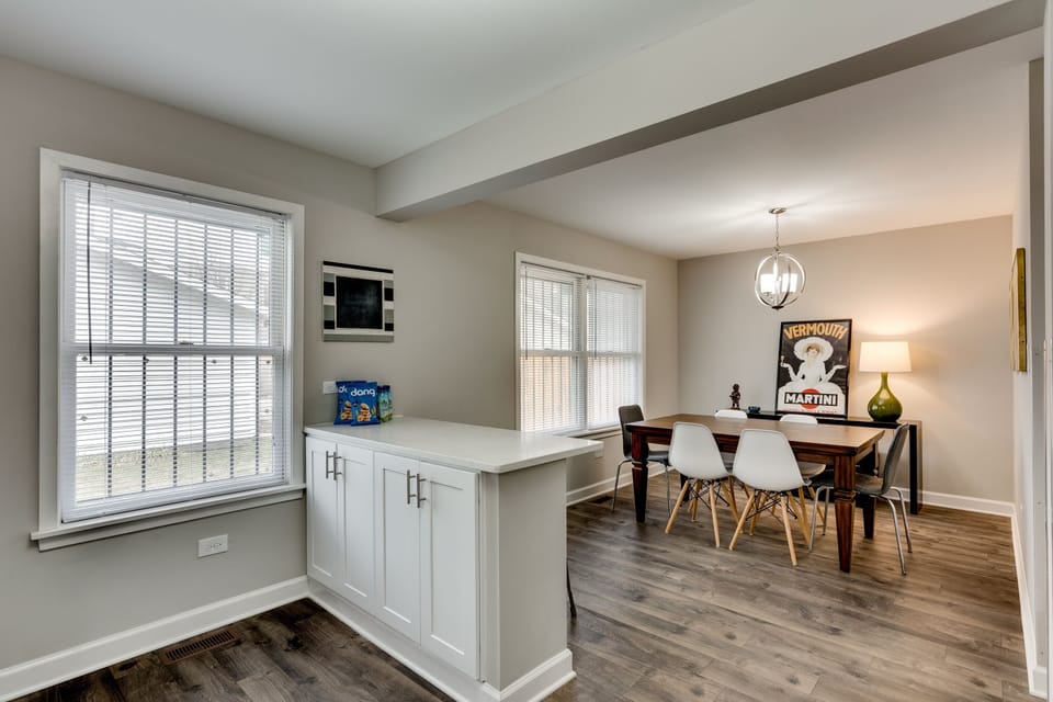 Flooring, Floor, Chair, Furniture, Hardwood