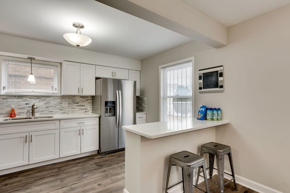 Furniture, Flooring, Indoors, Room, Hardwood