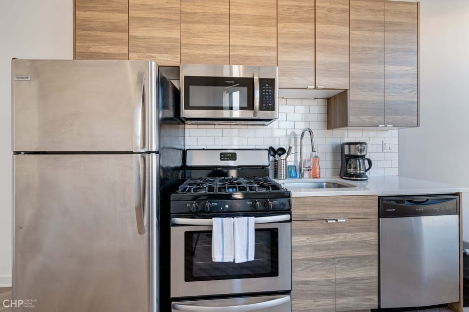 Room, Indoors, Refrigerator, Oven, Microwave