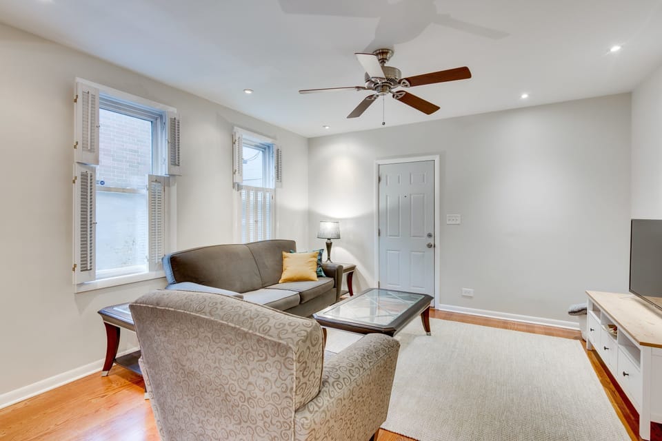 Ceiling Fan, Living Room, Room, Indoors, Couch