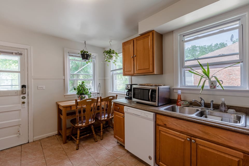Flooring, Room, Indoors, Hardwood, Floor