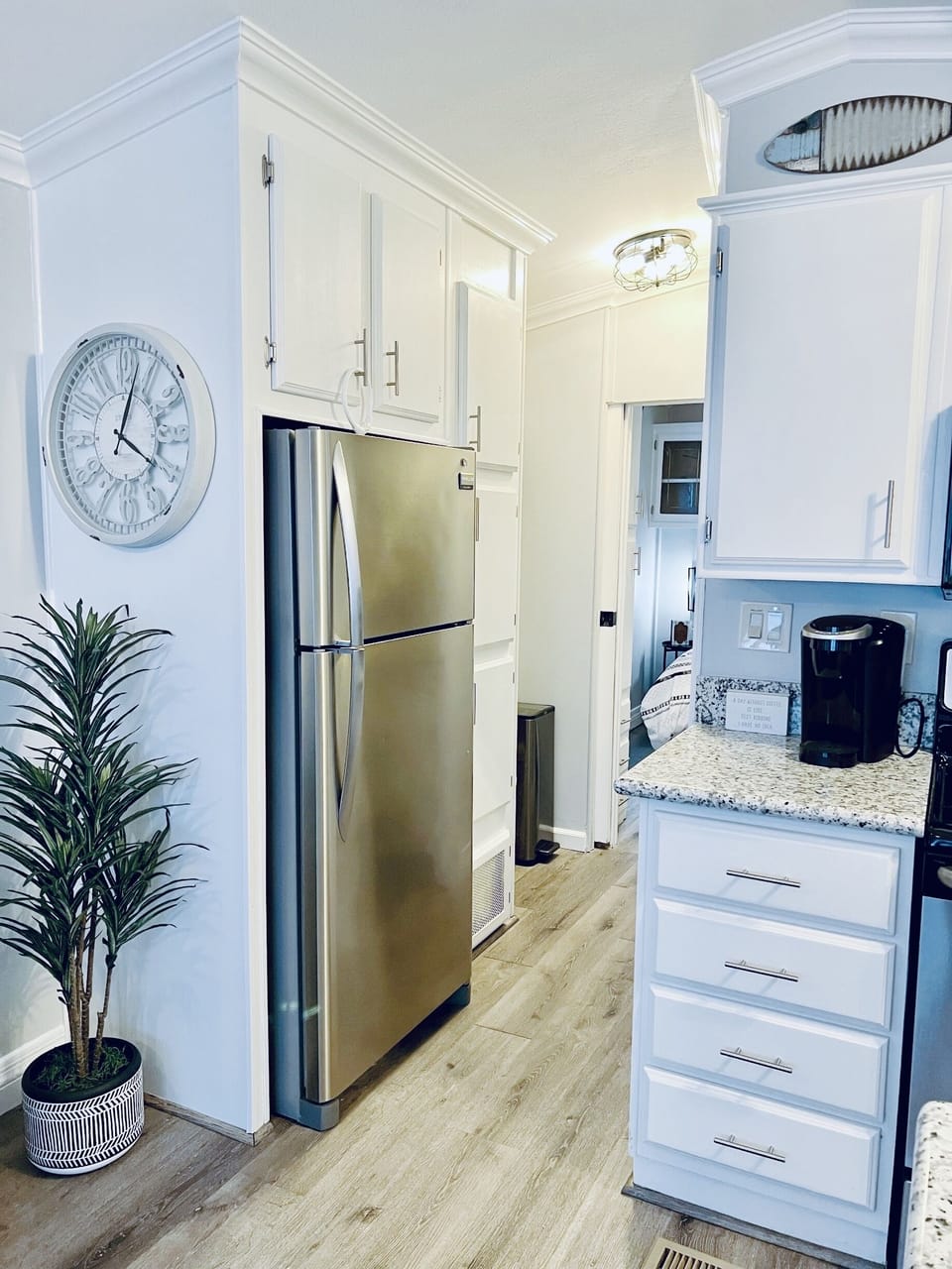 Kitchen & Hallway