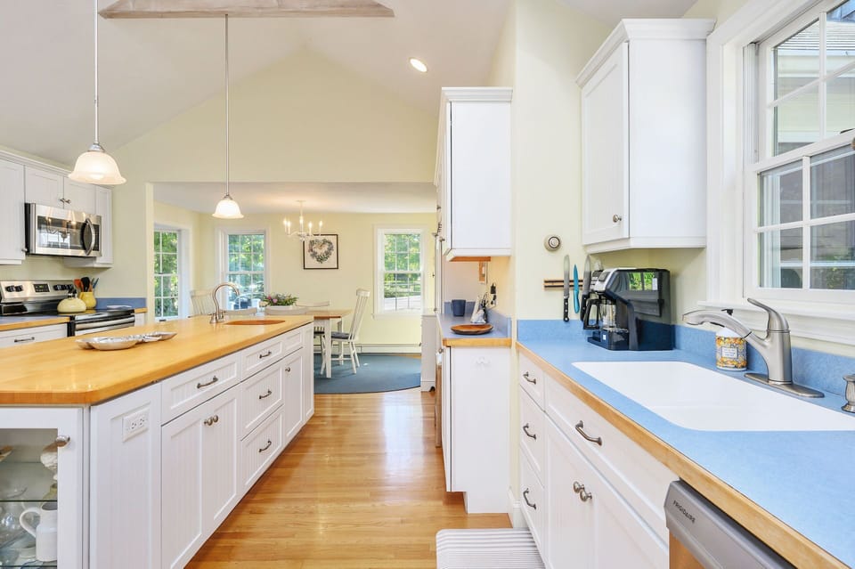 Lots of counterspace at 6 Brooks Lane Harwich Port Cape Cod - New England Vacation Rentals  #BookNEVRDirectBrooksLaneBeachHouse
