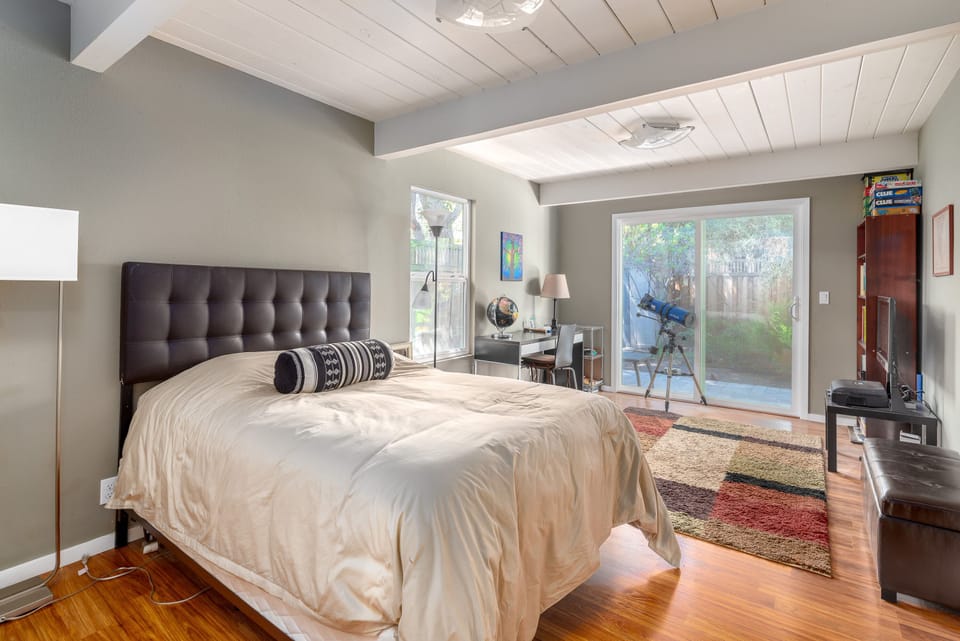 The third bedroom has the same size, layout, and configuration as the second one.  Once again, though the picture shows a full-sized bed, we have replaced it with a queen-sized bed and will update the pictures shortly.