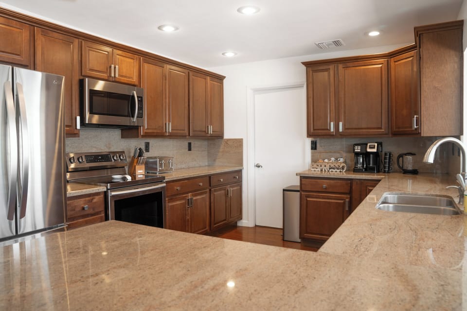 Kitchen comes with all you need to cook, grill, bake, blend, and serve!