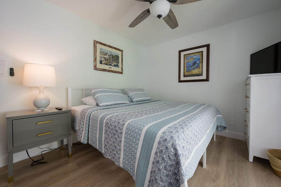 Twin bedroom (in this picture twins converted to a king bed...your choice).