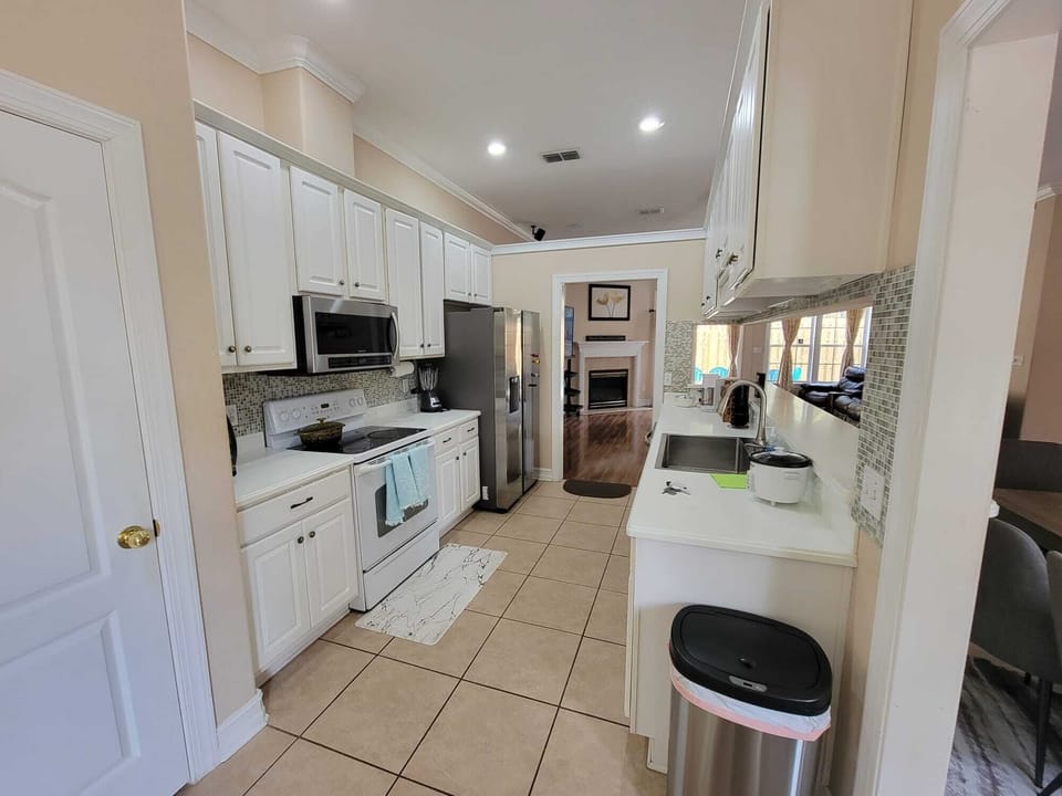 Fully stocked Kitchen to prepare delicious meals