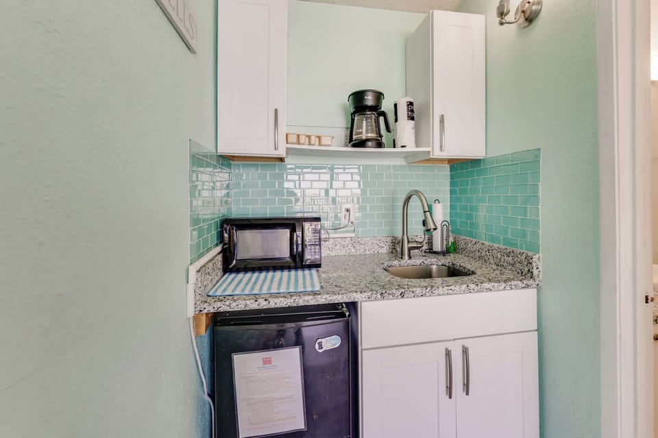 Kitchen Basics that are Available in the Unit
