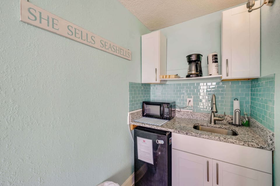 Kitchen Basics that are Available in the Unit
