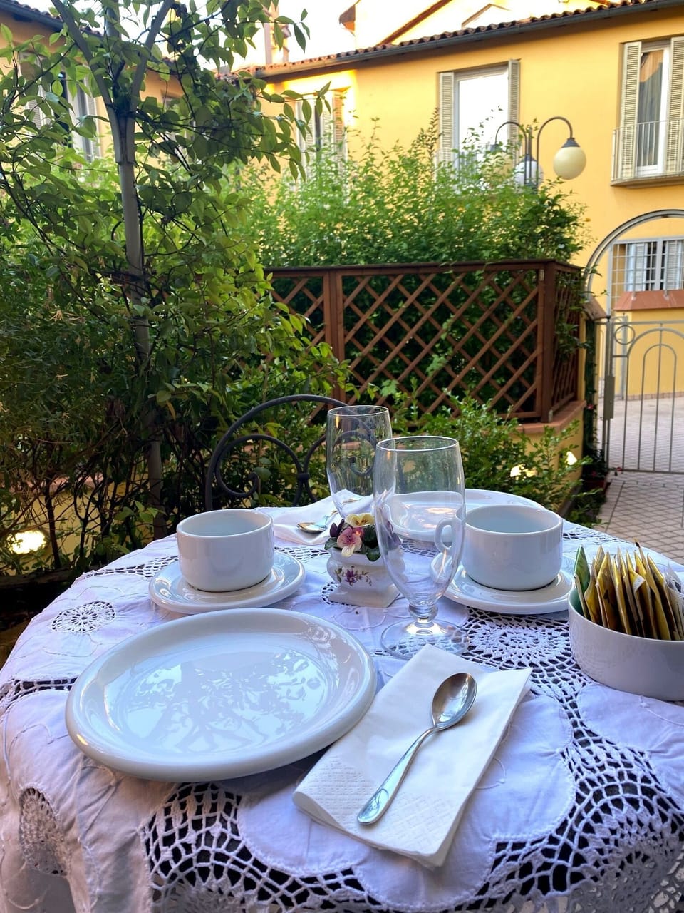 Outdoor dining