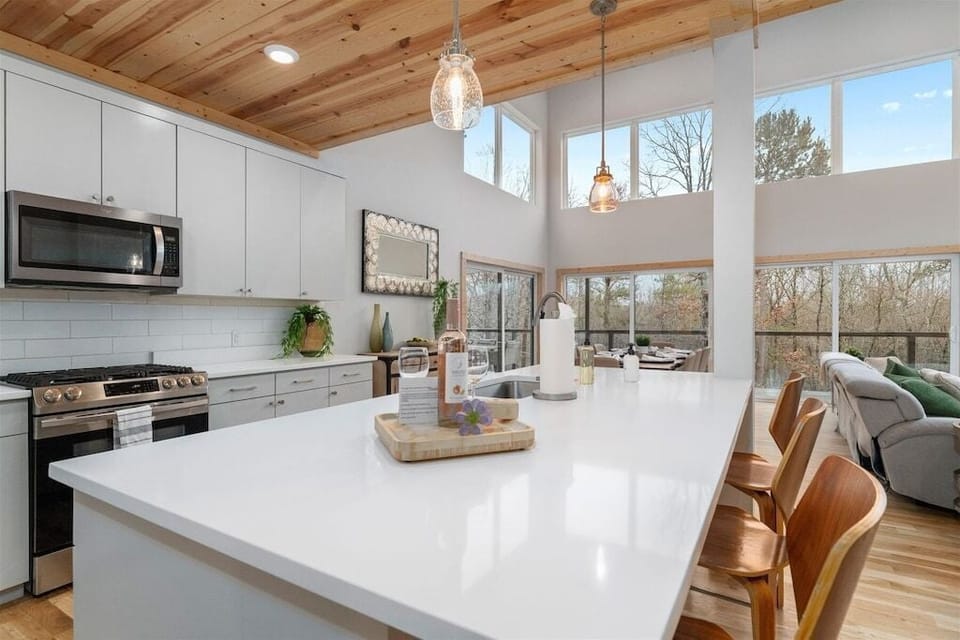 Kitchen: Bright and airy space with stunning views, perfect for culinary adventures!