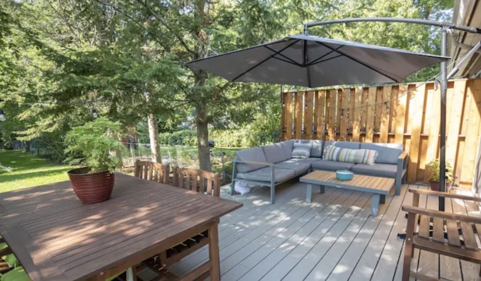 Private back deck