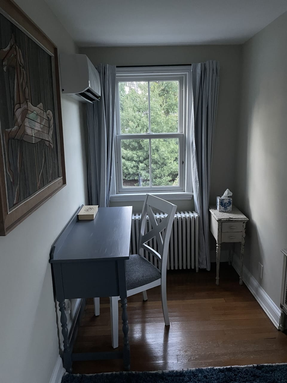 There are lots of little quiet nooks to do some work