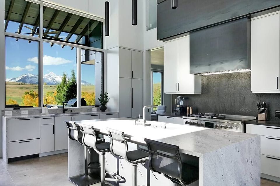 Breakfast bar 