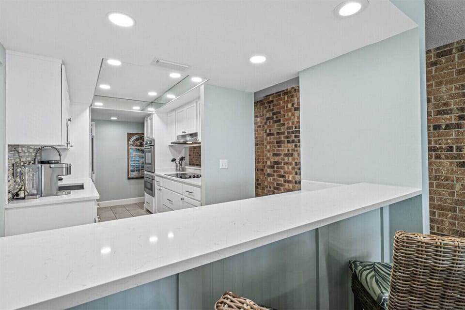 Breakfast bar with seating for three