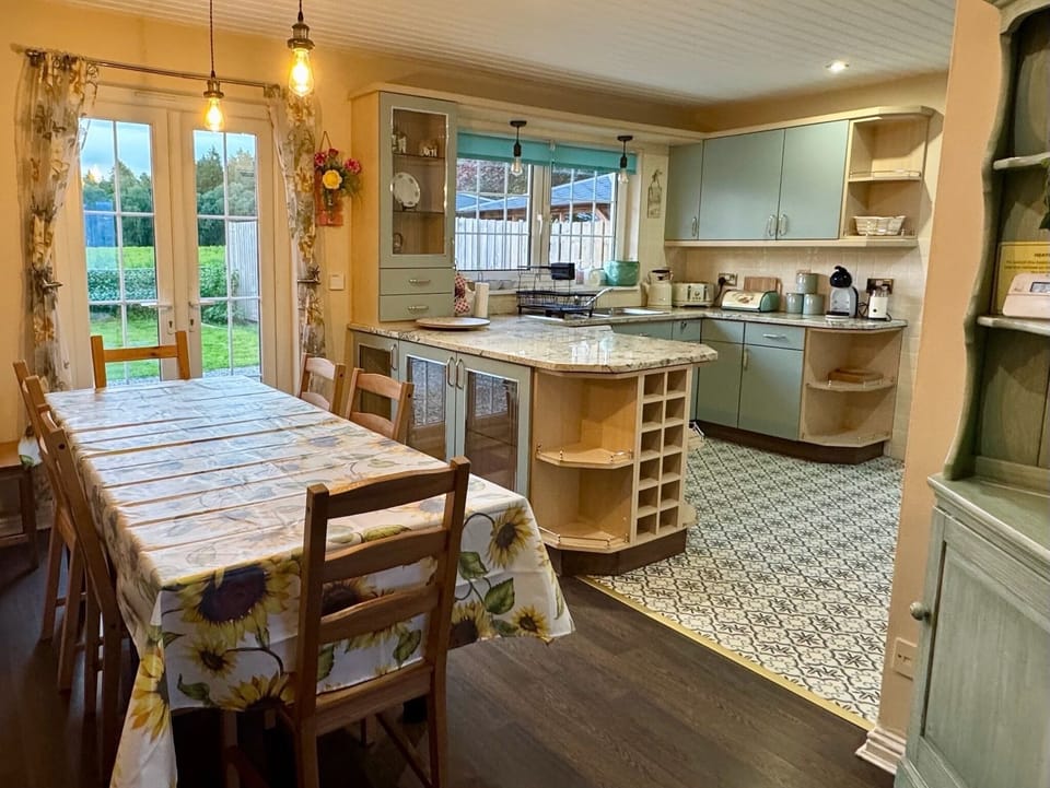 Image picker D3AC9BE1 22E0 45A7 AF41 19FB1C285EEB 1121 00000028E36DE66A