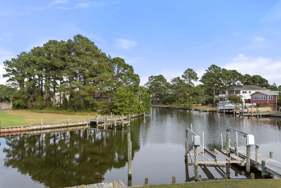 CH104: Inlet Palms | Main House - Top Level Bedroom 3 Deck View
