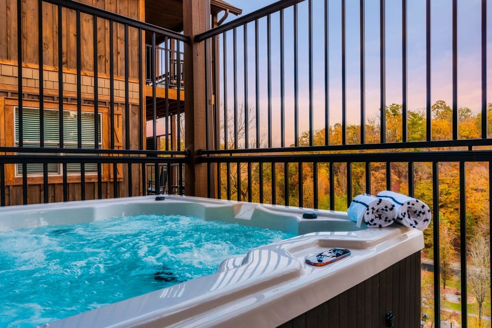 Have a long soak in our hot tub after a day on your feet at nearby Dollywood or hiking in the nearby Great Smoky Mountain National Park.