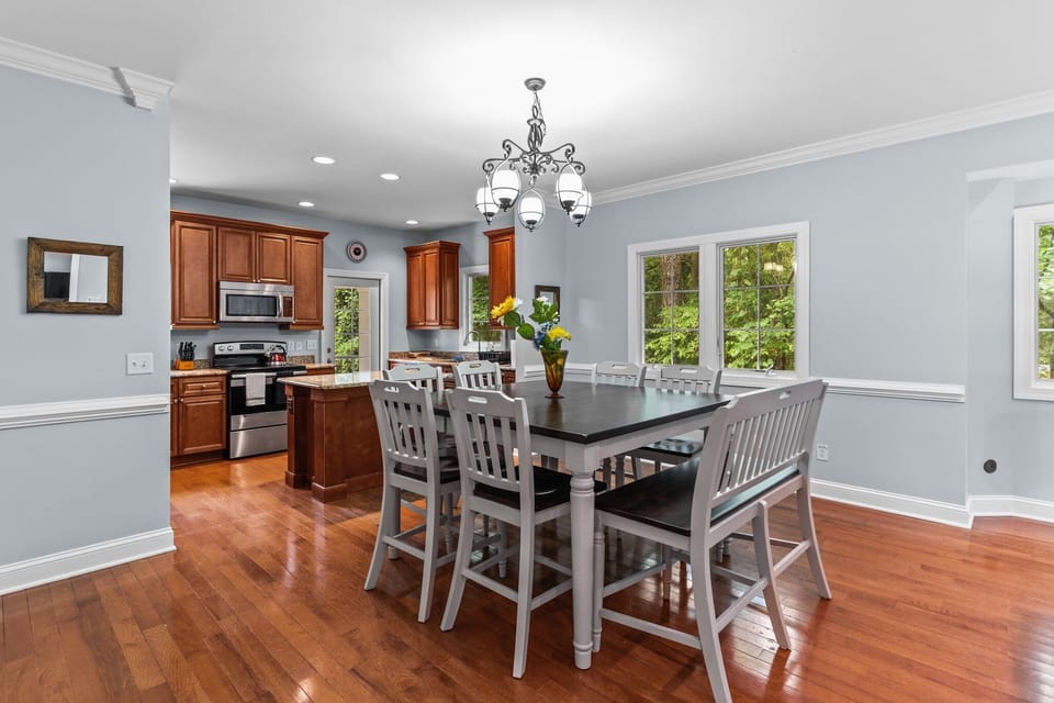 Dining room & Kitchen