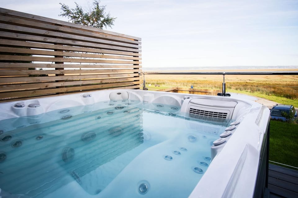The Langland Bay Lookout - 1 Bed Cabin - Landimore (2273)