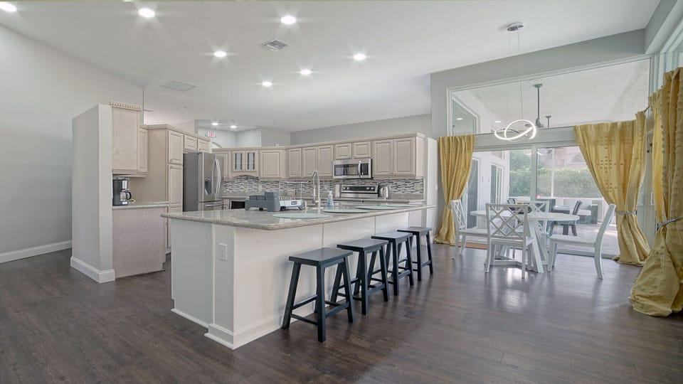 Kitchen & Den Area