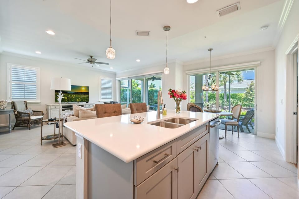 kitchen island 