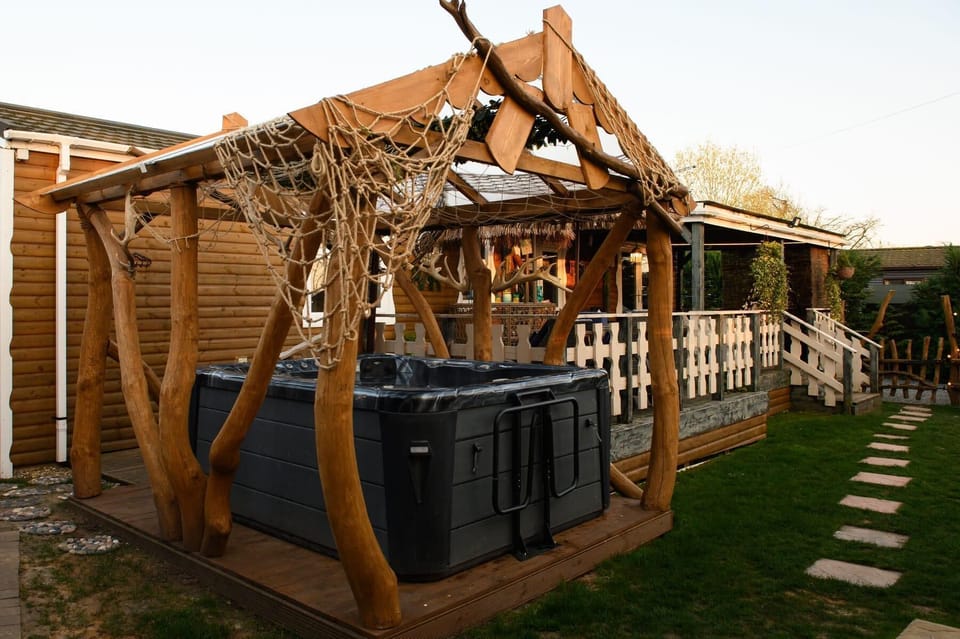 Bring the whole family together for an adventure where no one gets left behind. Rokis is proudly a dog friendly Holiday Home, so your four-legged friends can join in on the fun rather than arranging alternative care.