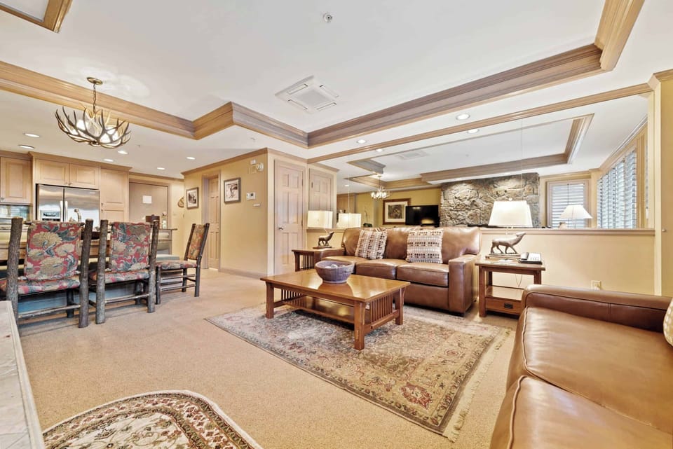Lodge-Tower-478-6367