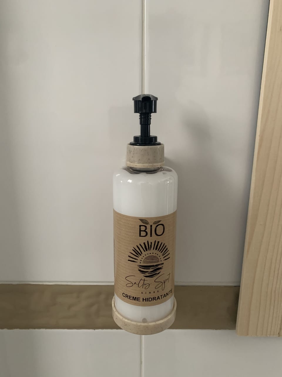 Bathroom amenities