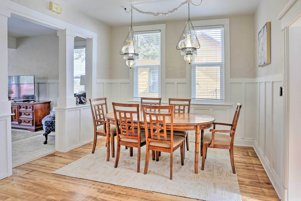 Dining Area | Dishware/Flatware | Trash Bags/Paper Towels