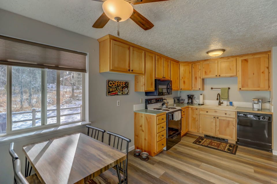 Kitchen and dining area