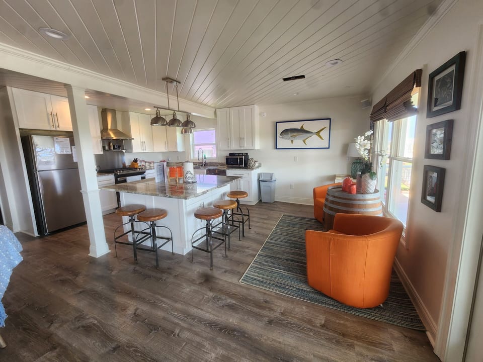 Kitchen has all stainless steel
appliances. Dishwasher included.
