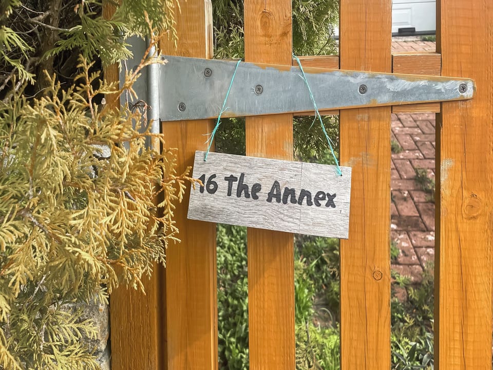 Driveway gate | Waterside Park Annex, Kingsbridge