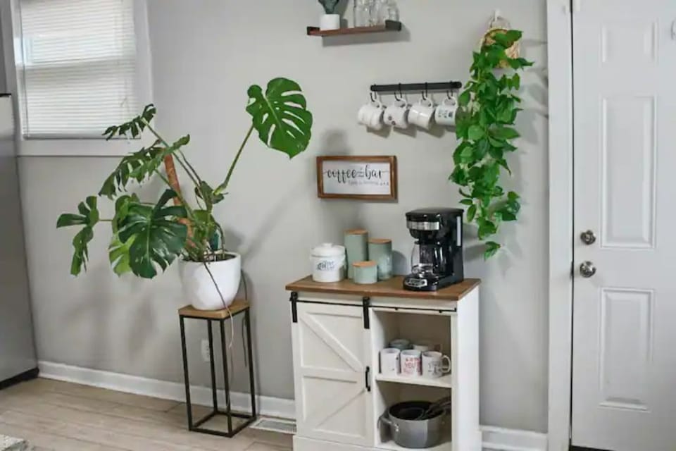 Coffee Bar with Complimentary coffee,creamer,sugar and Tea