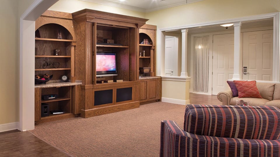Unit may vary in layout, view, floor, and décor. 