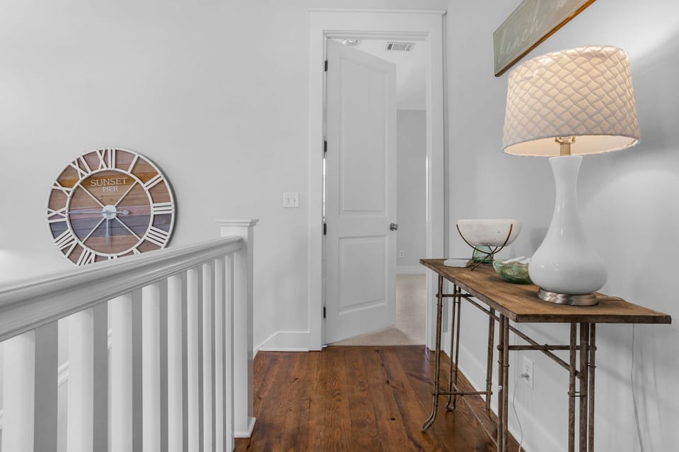 2nd floor hallway