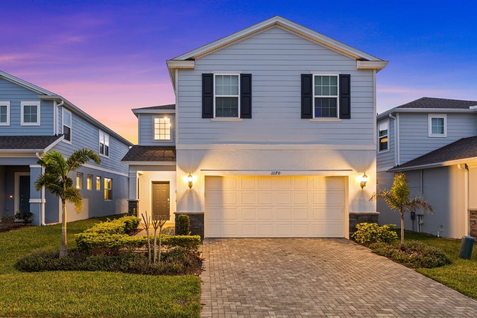"10/10 fabulous! Location is Close to Disney parks and all shopping needs" - Courtney, Jan 2023