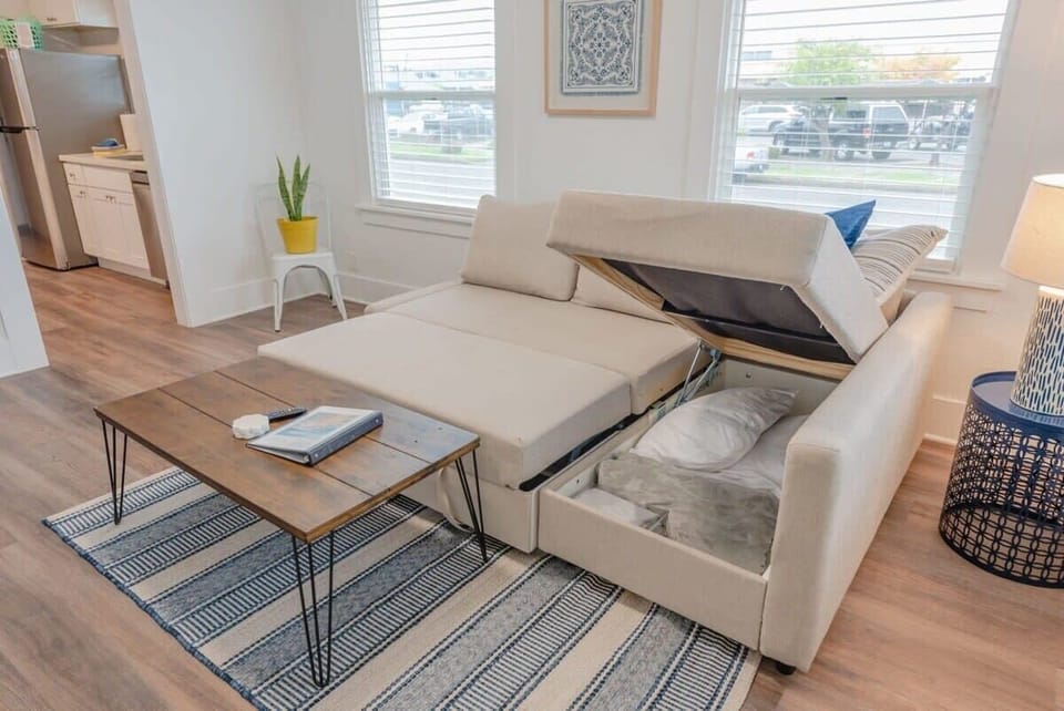 #InvestREPM #FurnishedRental #Airbnb #CoosBayCottageCollection #BookDirect
