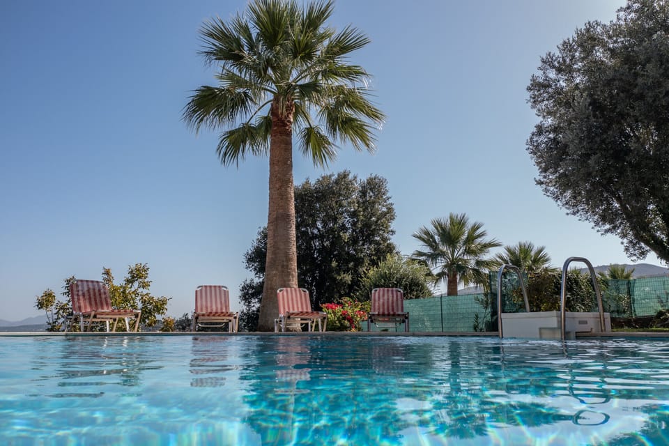 Private pool,Quiet area, Hilltop Villa