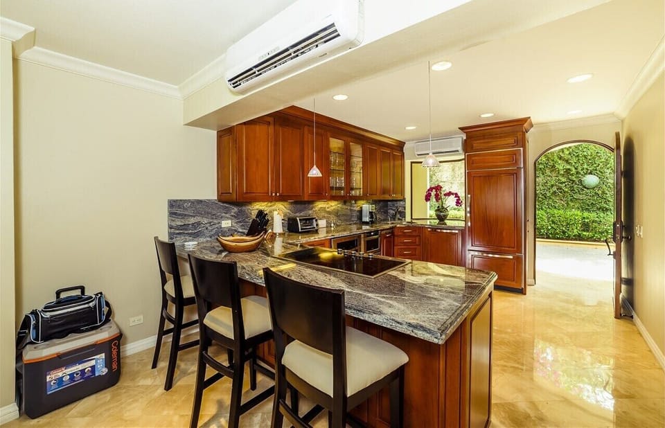 Breakfast bar