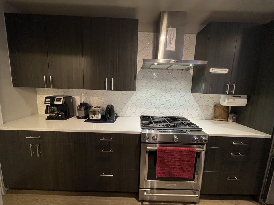 Coffee maker ,  mixer , toaster, hot water pot