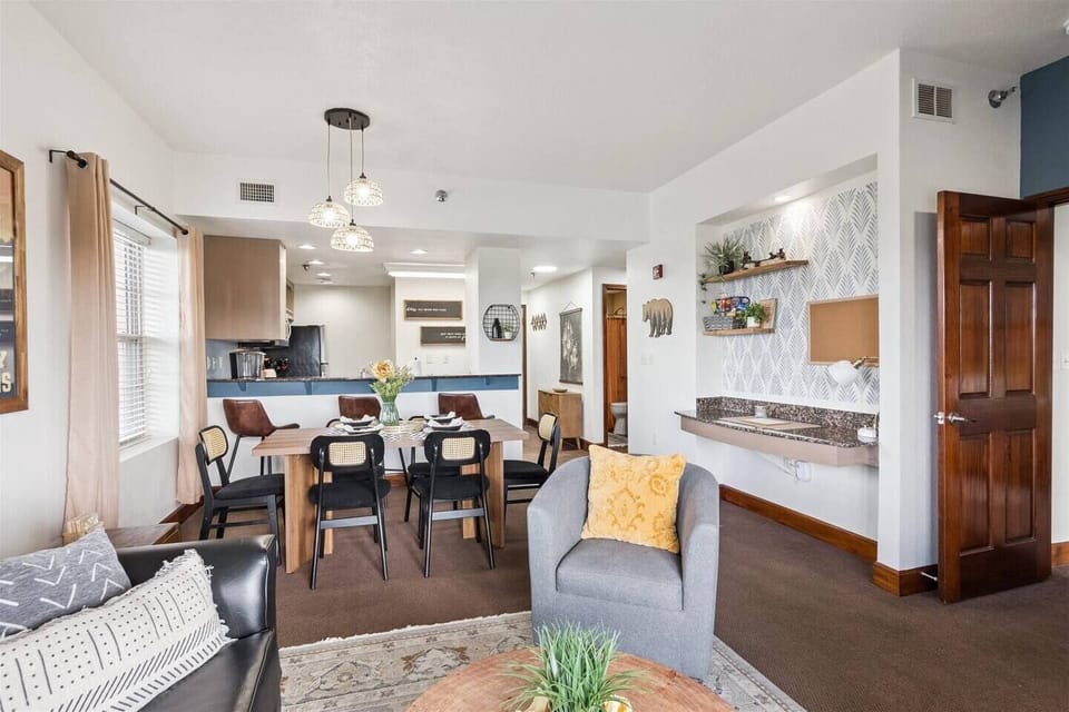 Open concept living and dining room allows for you to stay connected during your vacation.